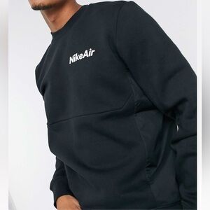 NIKE AIR CREW NECK SWEATER IN BLACK - MENS - WORN ONCE!!